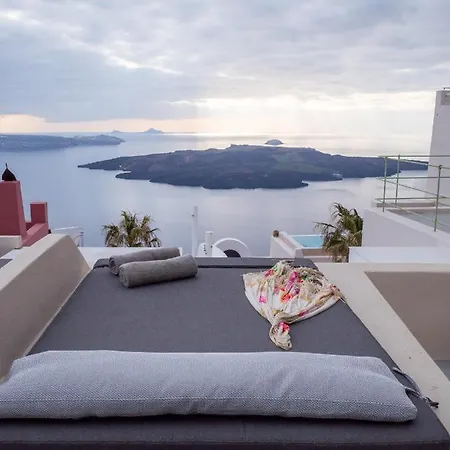 Caldera Cliff Illusion סנטוריני