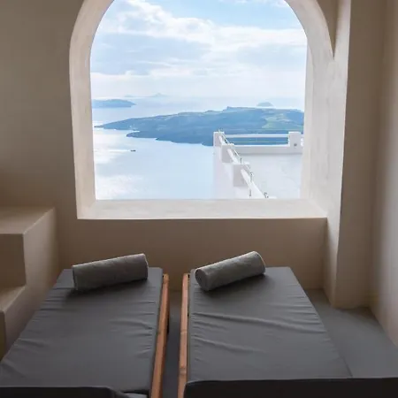 מלון דירות Caldera Cliff Illusion 4*