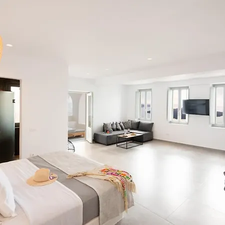 Caldera Cliff Illusion Apartmanhotel