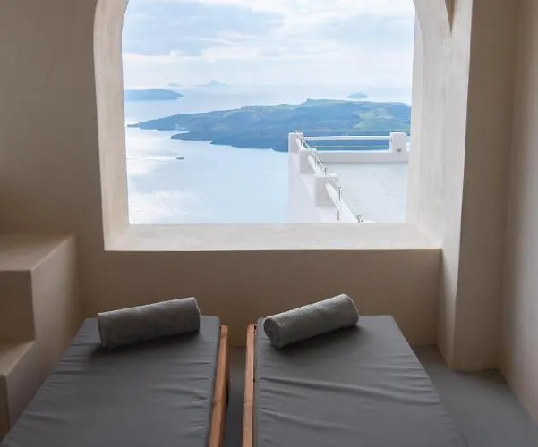 Aparthotel Caldera Cliff Illusion 4*