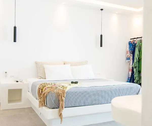 Caldera Cliff Illusion Aparthotel Firá