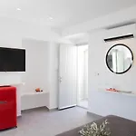 公寓式酒店 Caldera Cliff Illusion 4*
