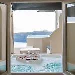 Caldera Cliff Illusion 公寓式酒店 4*