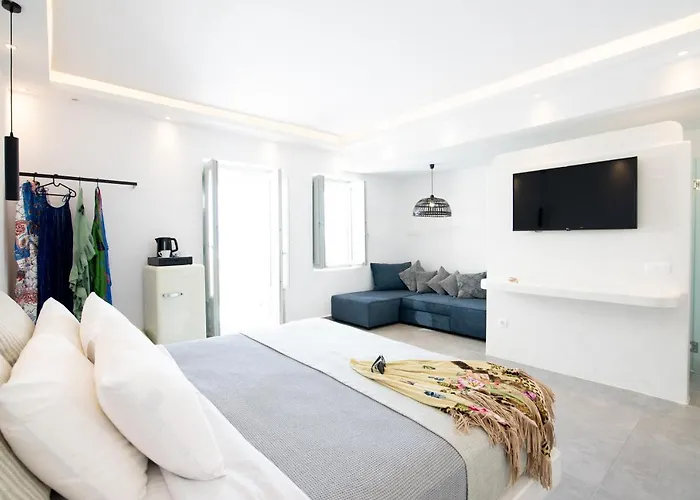 Caldera Cliff Illusion 4* Fira (Santorini)