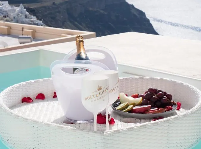 Caldera Cliff Illusion サントリーニ