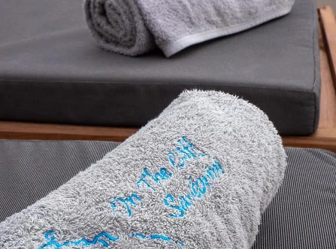 Caldera Cliff Illusion Aparthotel Fira (Santorini)