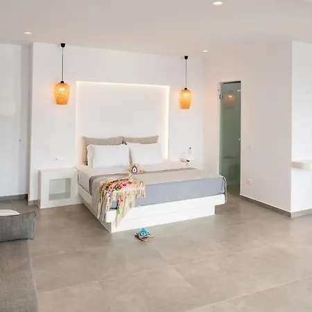 Aparthotel Caldera Cliff Illusion 4*
