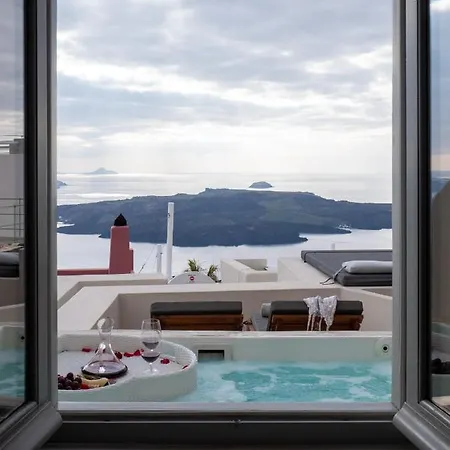 Caldera Cliff Illusion Aparthotel 4*