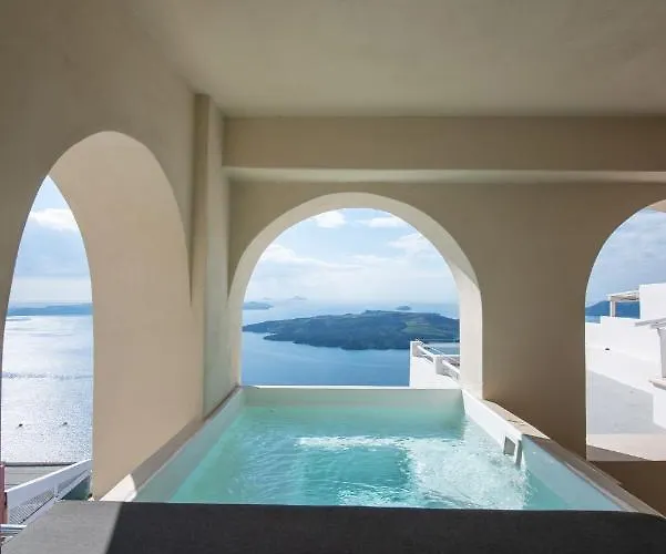 Caldera Cliff Illusion 4* Fira (Santorini)