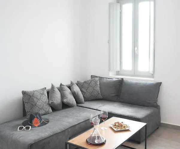 Caldera Cliff Illusion Hotel apartamentowy 4*