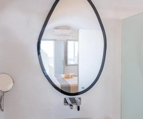 Hotel apartamentowy Caldera Cliff Illusion Fira (Santorini)