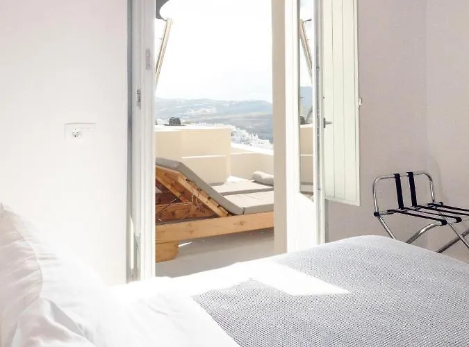 Appart hôtel Caldera Cliff Illusion 4*