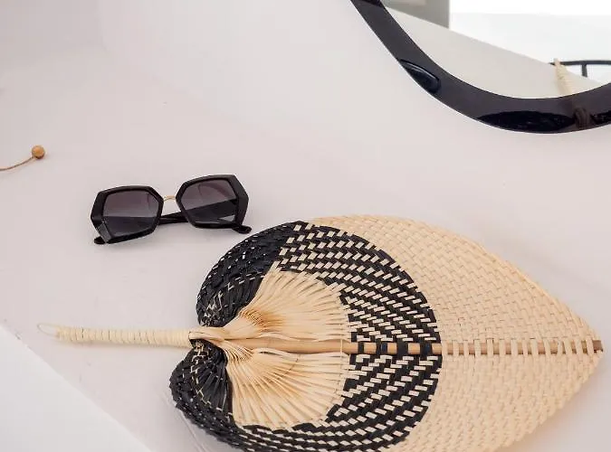 Appart hôtel Caldera Cliff Illusion 4*